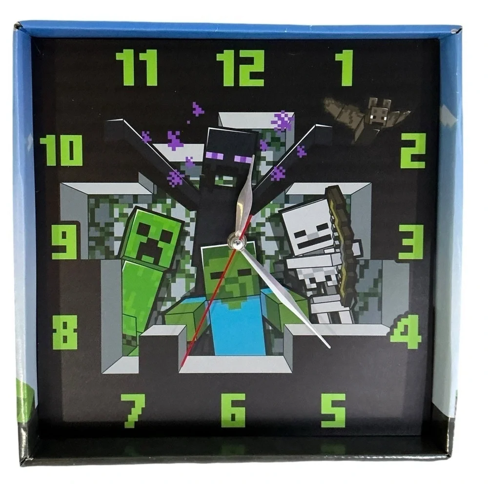 Minecraft Wall Clock Block Creeper Analog Quartz Battery Operated 11 in NEW NIB